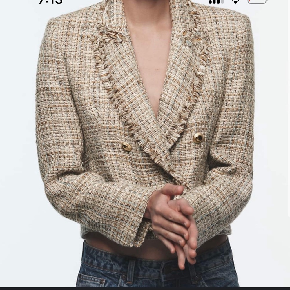 Women’s Zara tweed Chanel like blazer size M